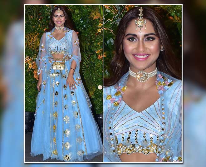 styilsh  choli  designs  for  lehenga