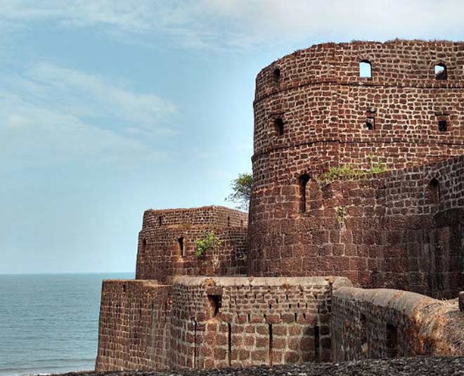 vijaydurg fort maharashtra