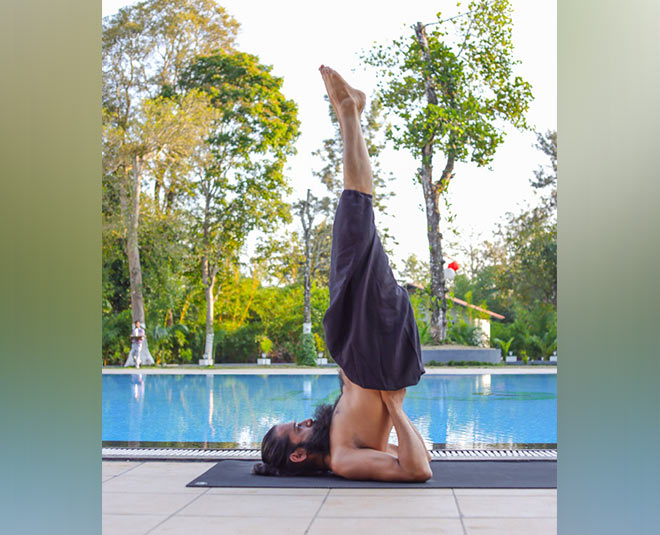 Sarvangasana for face tighting