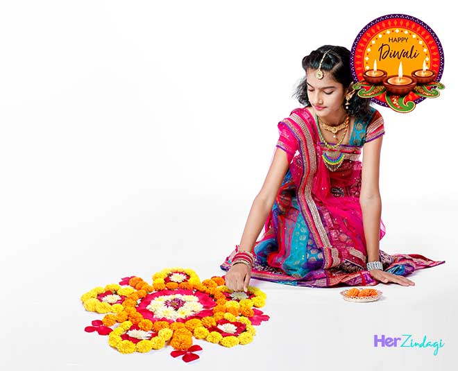 Diwali Special: मेन डोर के लिए रंगोली डिजाइंस 