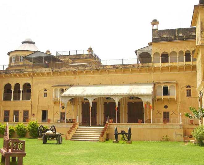 dundlod fort rajasthan inside 