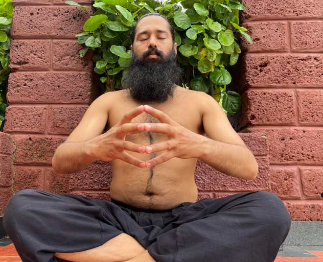 hakini mudra