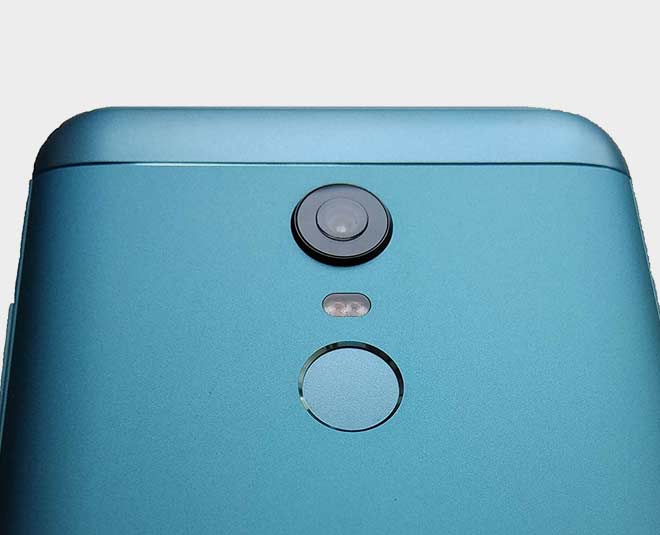 how to get rid of scratches from mobile camera inside 