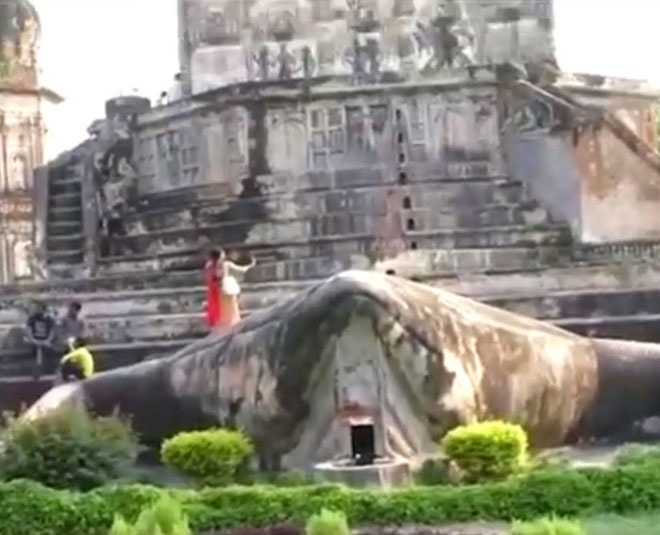 interesting facts about frog temple in lakhimpur kheri inside 