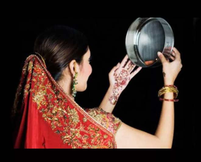 karwa chauth light saree