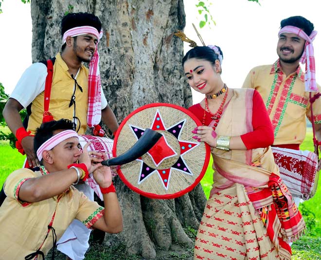 बिहू know about indian famous dance forms bihu inside