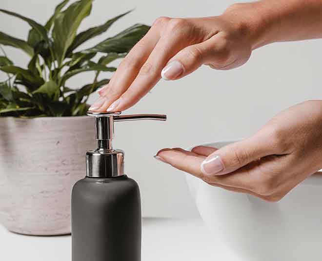 know different uses of hand wash liquid