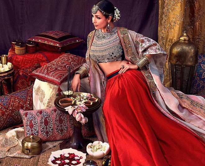 प्लेन लहंगा विद हैवी चोली एंड दुपट्टा malaika arora plain lehenga