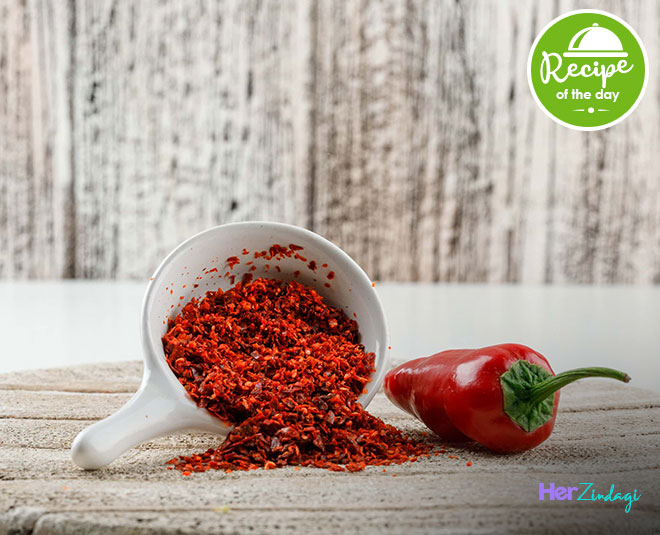 red chilli flakes at home