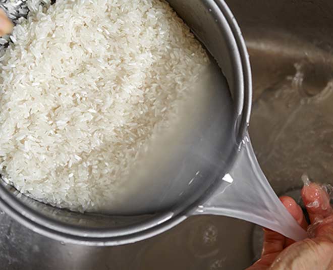 rice cleaning water