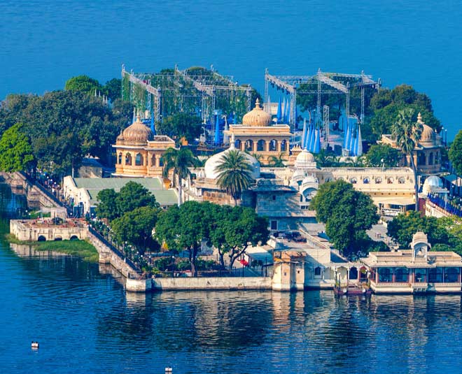 udaipur trip tips for cheap travel inside 