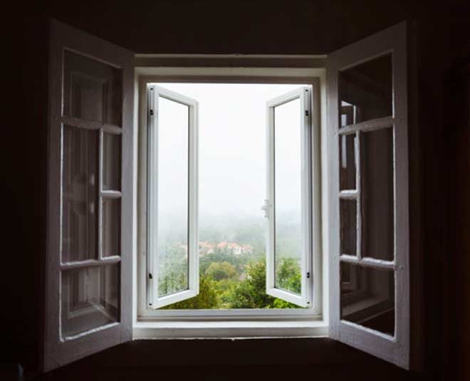 खिड़कियों की सफाई window cleaning