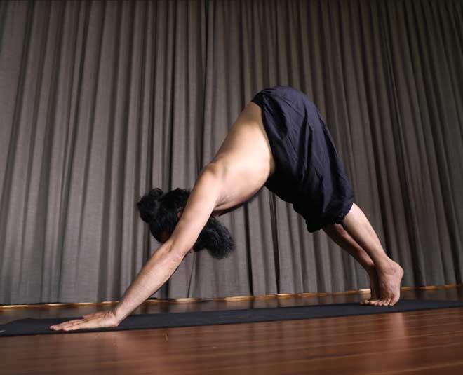 Parvatasana to balance doshas