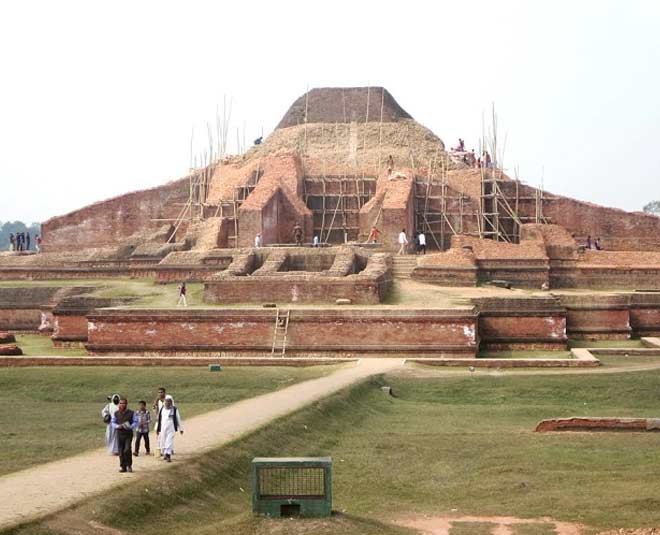 about sompur mahavihara in bangladesh inside 