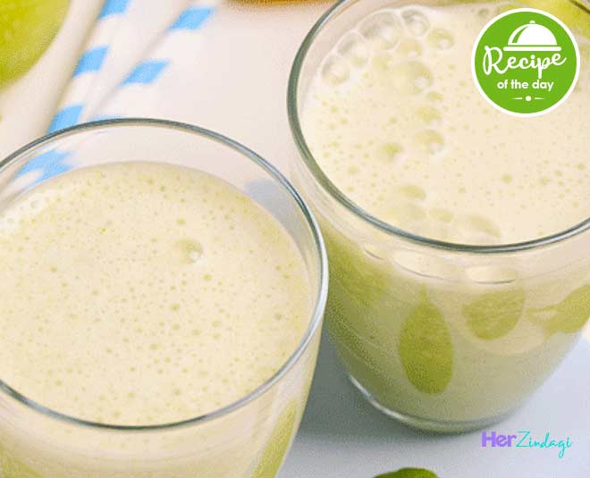 Try This Delicious And Healthy Recipe Of Apple Milkshake HerZindagi