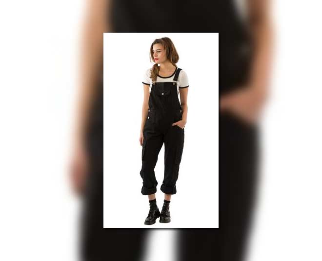 black dungrees
