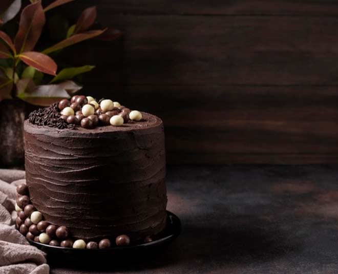 chocolate and aloo cake