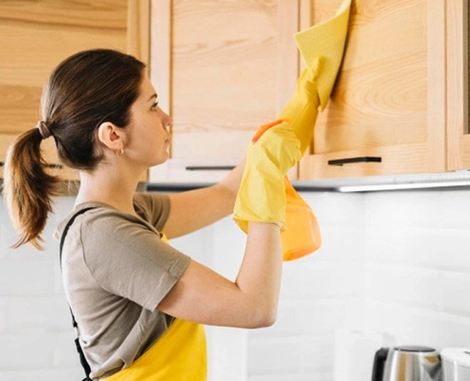किचन कैबिनेट से तेल का स्टेन cleaning kitchen cabinate in minutes