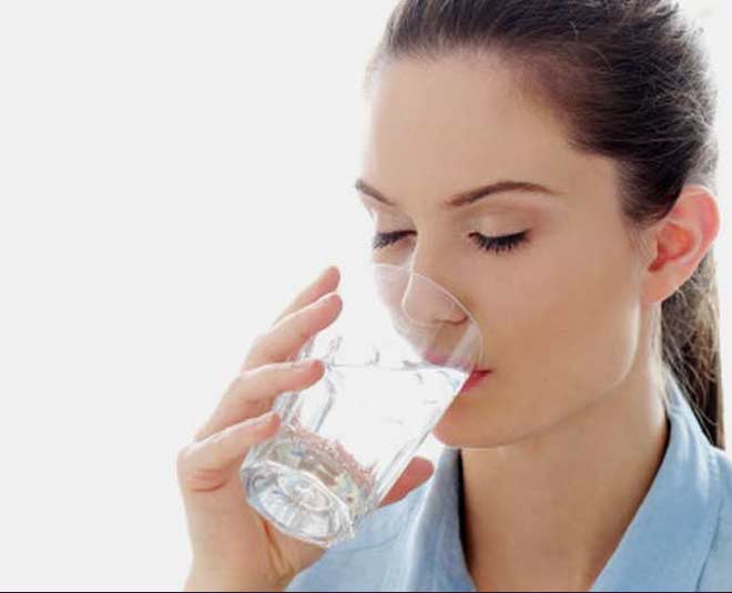 drinking water belly fat