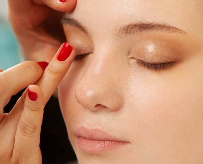 International Make Up Day Expert Shares Make Up Tips For Oily Skin