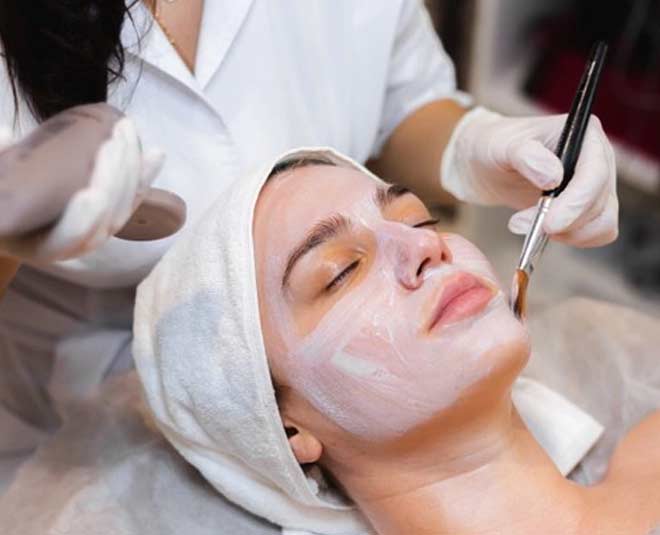 अरोमाथेरेपी फेशियल facial
