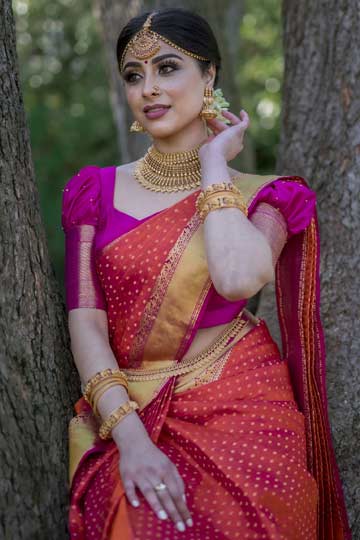 Kamar Bandh is a form of Waist Jewellery worn on special occasions by  Indian women. Kamar