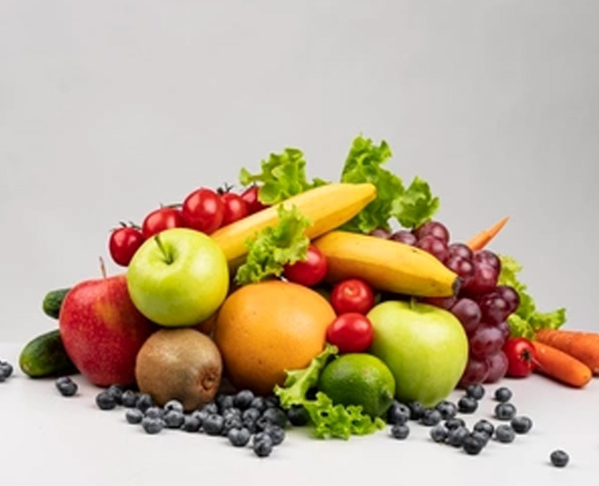 know ayurvedic guidelines of eating fruits inside 