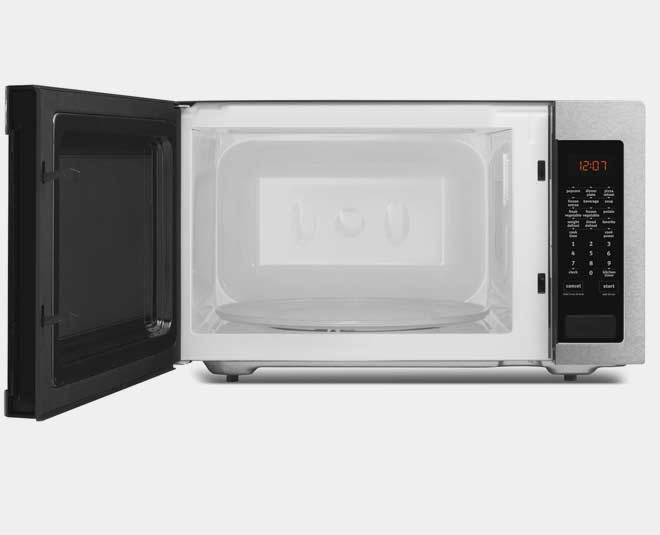 microwave oven