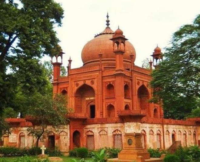 most haunted places in agra inside 