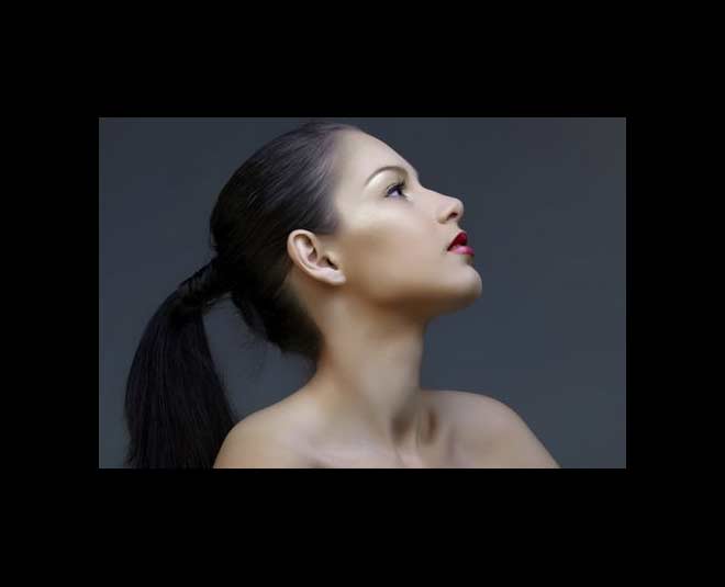 simple and sleek hairstyle idea