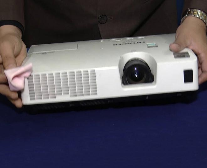tips for maintenance and use of projector Inside 