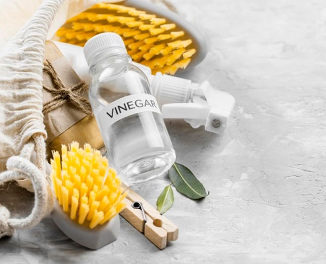कपड़ों से हल्दी का स्टेन कैसे साफ़ करें turmeric stain cleaning