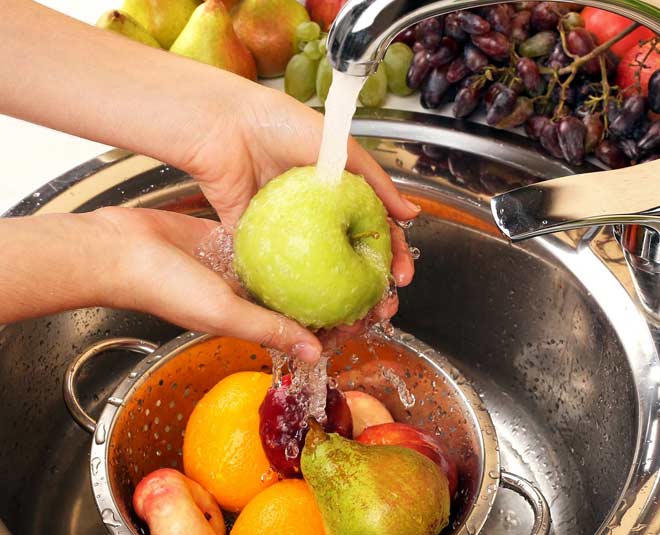 ways to clean pesticides from fruits and vegetables inside 