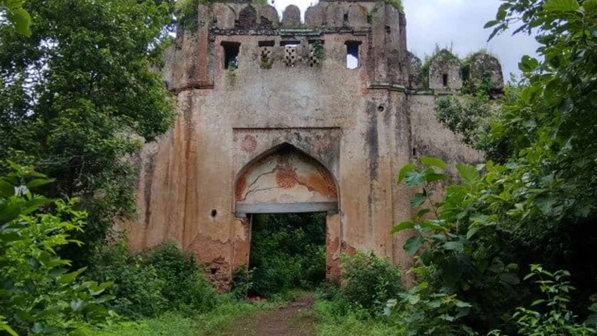 What is History of palamu fort in jharkhand