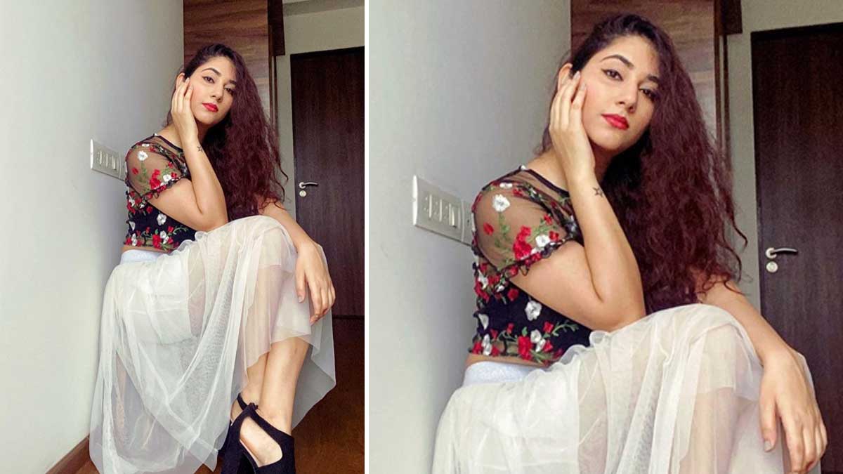 disha parmar summer outfits ()