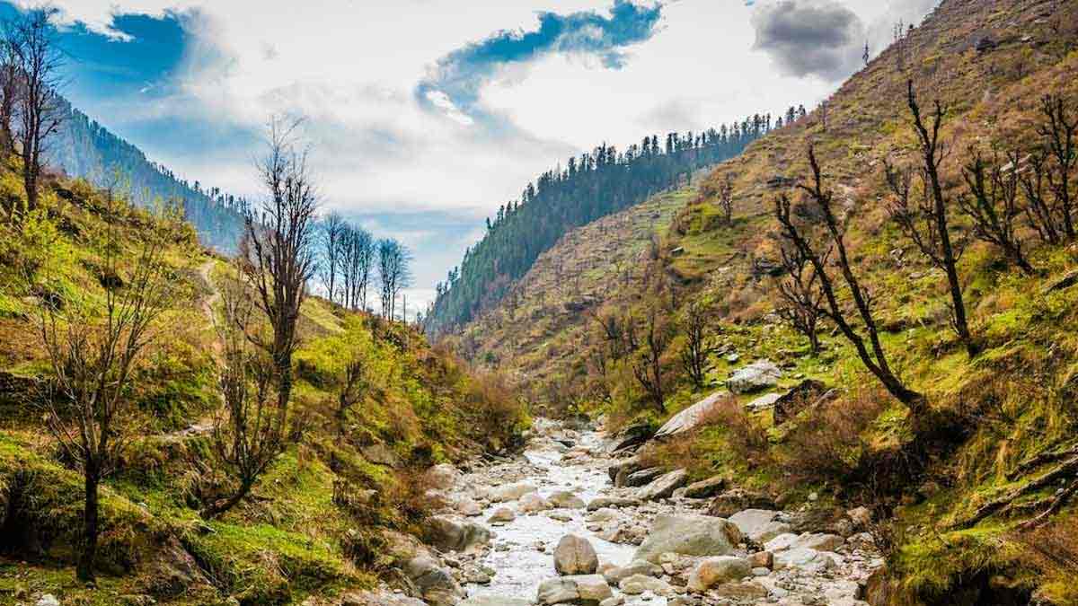 10 Hill Stations Near Delhi Within 300km