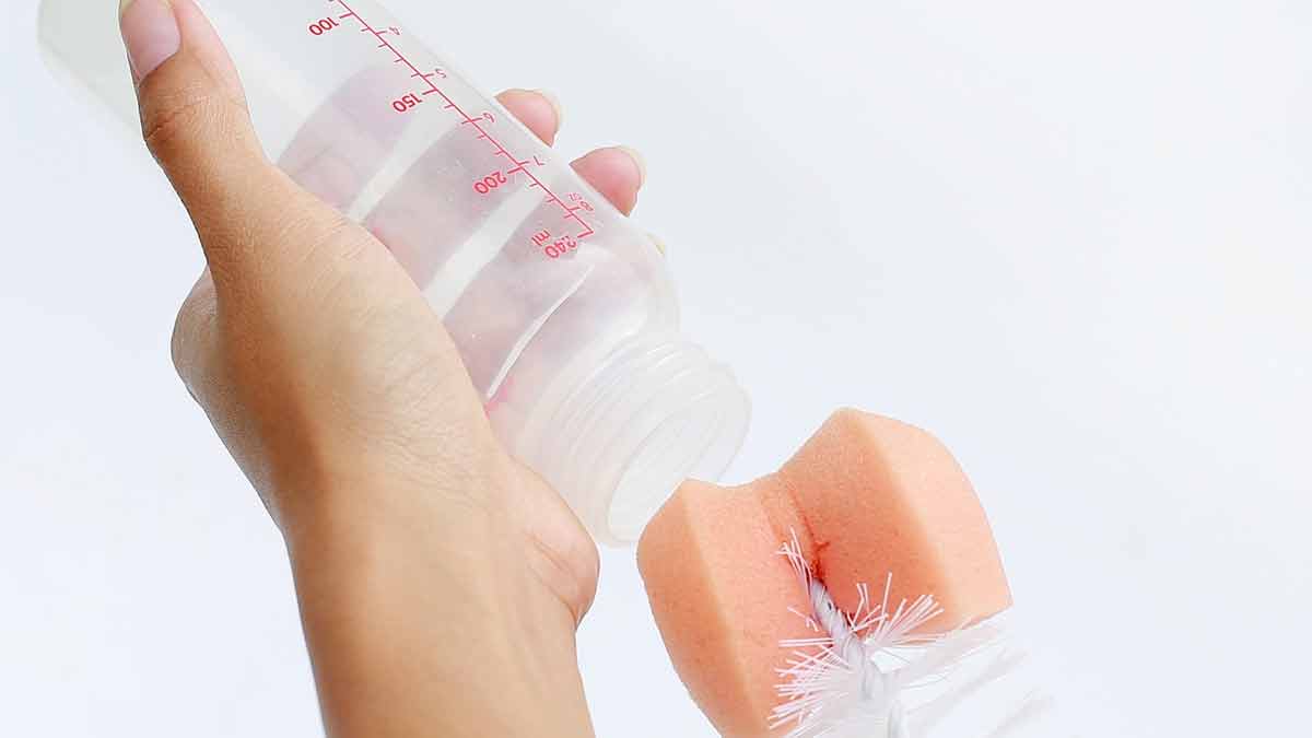 how to clean baby milk bottle in hindi 