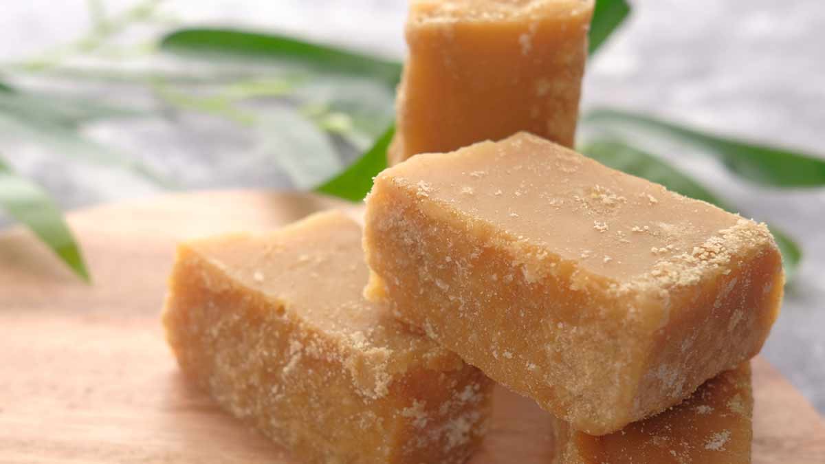 jaggery for green tea