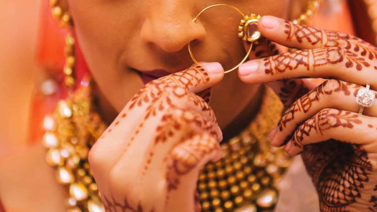 this-is-the-basic-cost-of-bridal-wedding-makeup-herzindagi