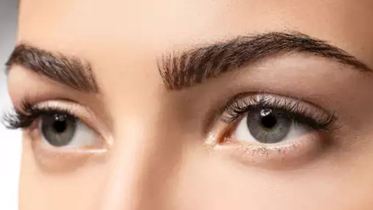 making eyebrows thick