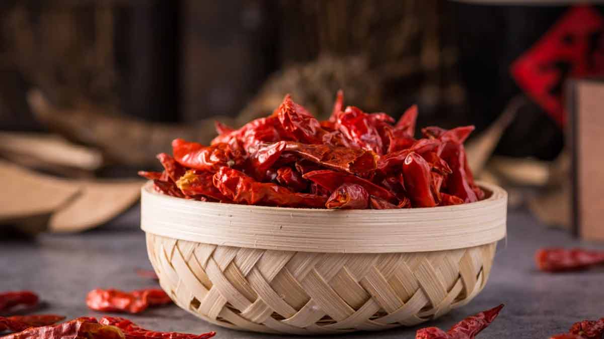 red  chilli  uses  to  get  rid  of  life  obstacles