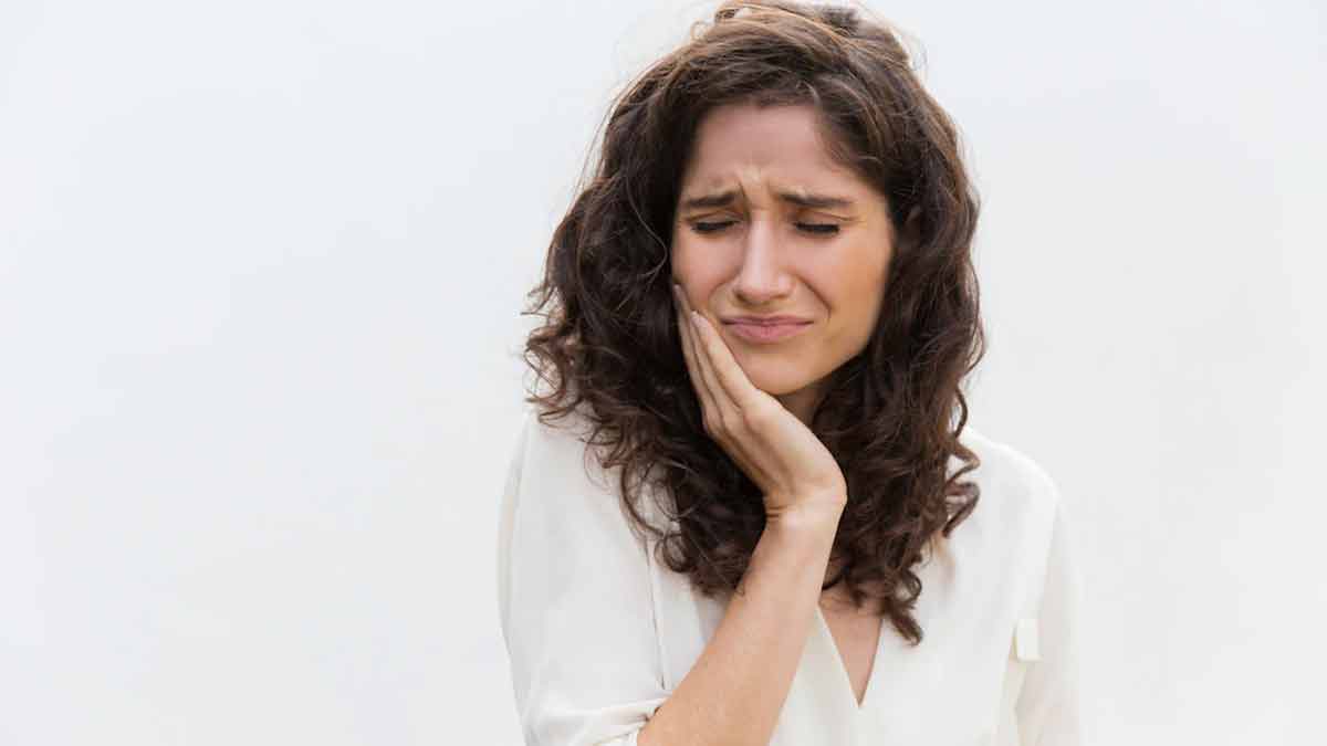 teeth sensitivity pregnancy signs symptoms