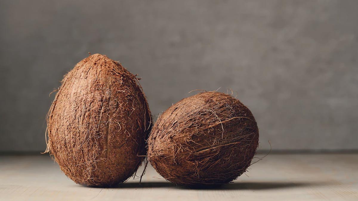 Coconut peeling tips in hindi