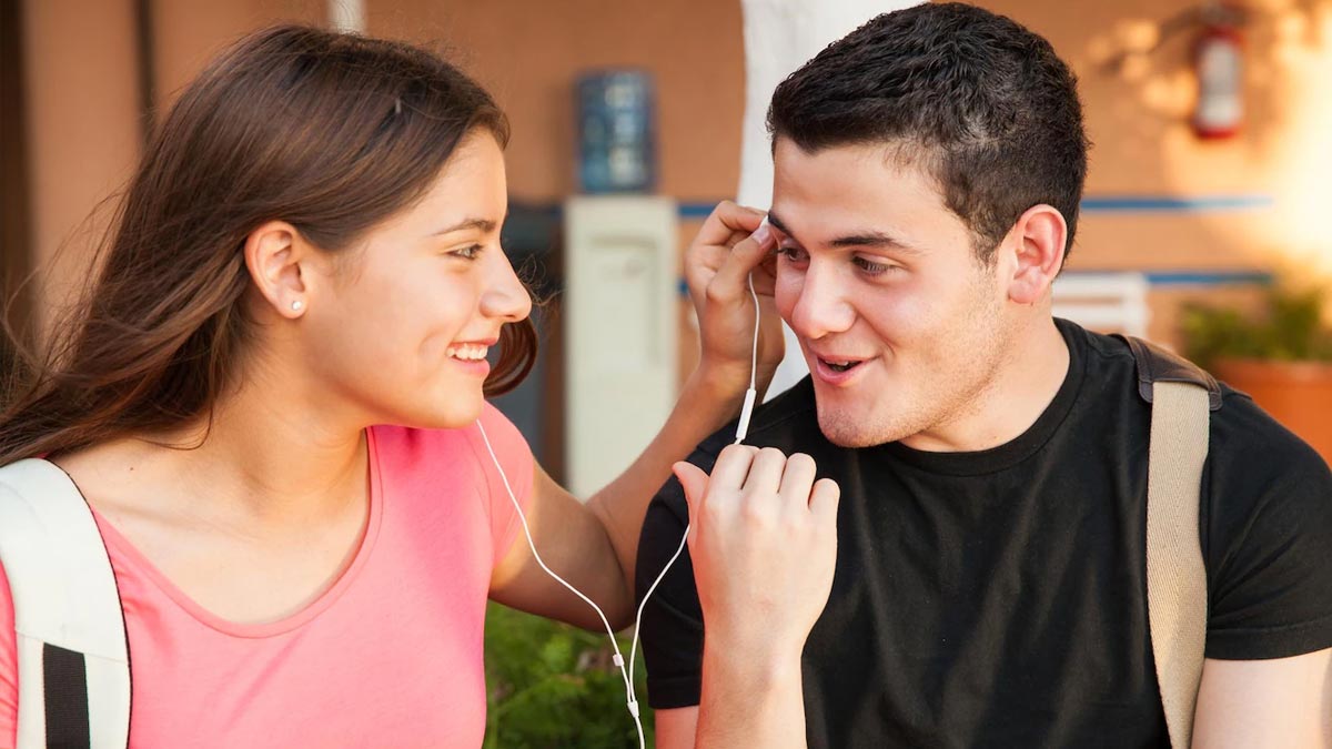 Communication IN COUPLE