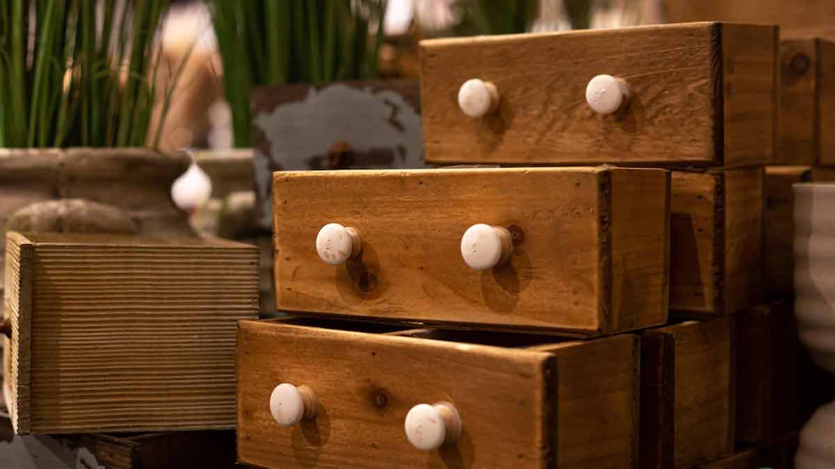 Drawer utensils cabinet designs