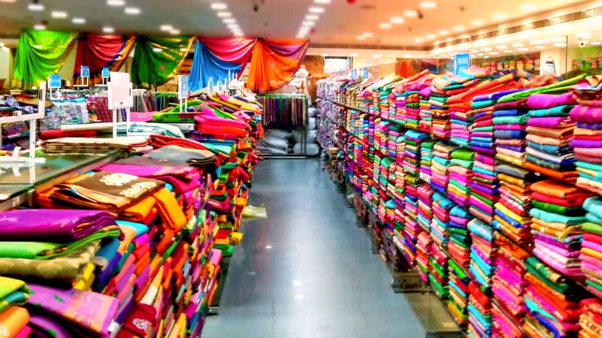 Mumbai Market | दादर मार्केट मुंबई | Mumbai Shopping | dadar market mumbai  for saree shopping ganesh chaturthi2022 | HerZindagi