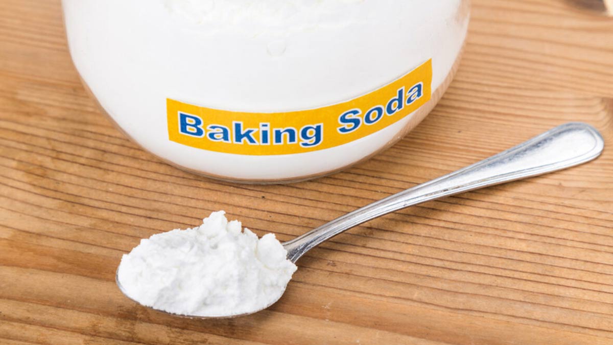 How To Remove Millipedes with baking soda