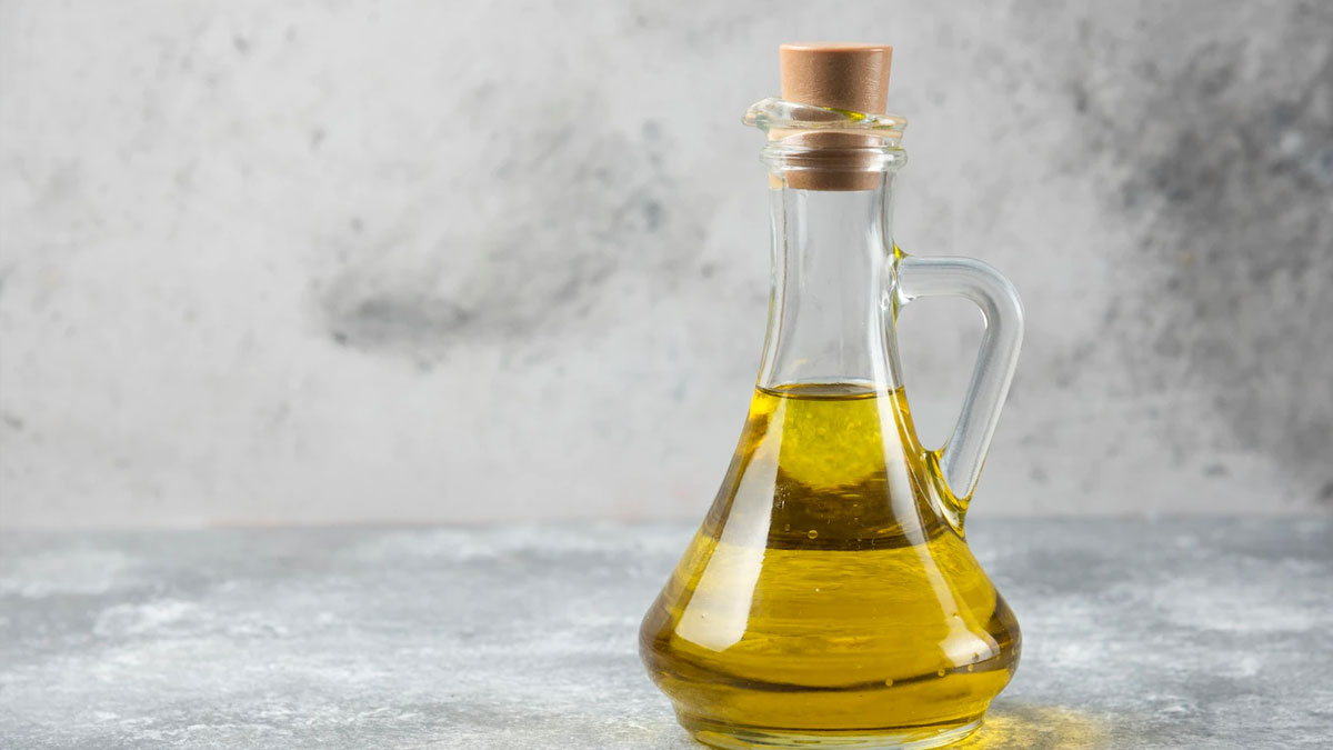 Use oil for cooker leakage