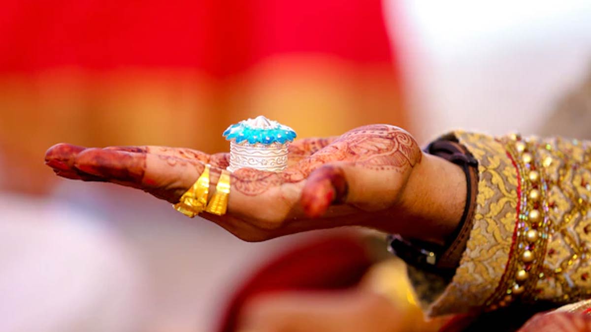 avoid these mistakes when apply sindoor