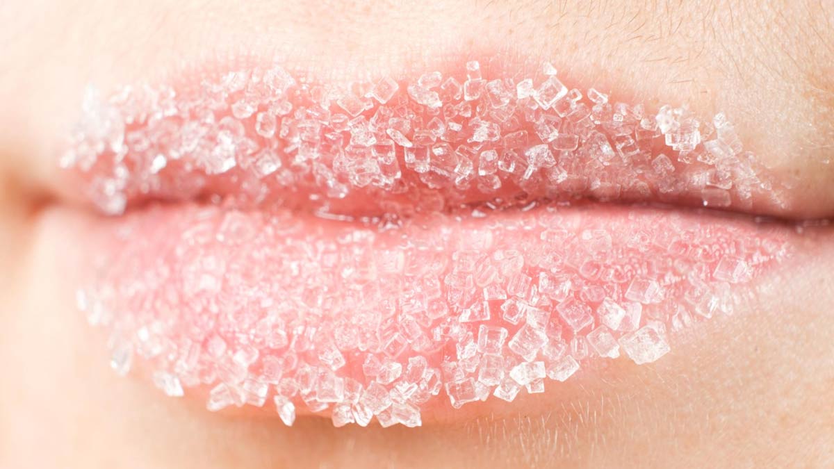 Lip Contouring Get Fuller Lips In 5 Easy Steps HerZindagi